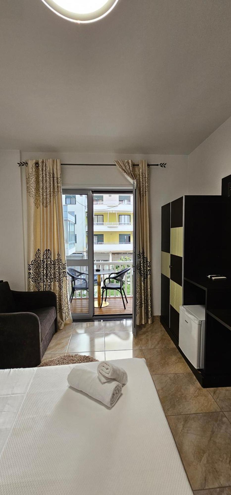 Hotel Pirro Vlorë Habitación foto